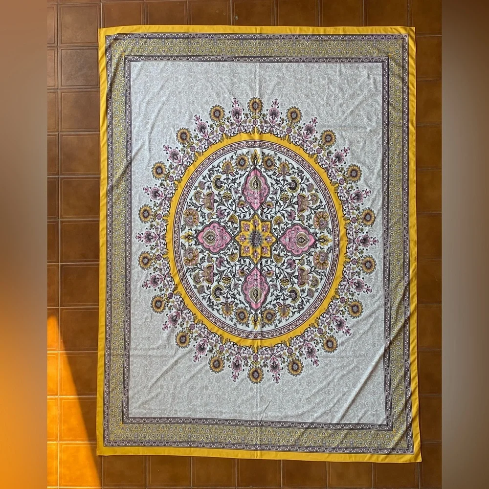 Elegant Yellow and Gray Tapestry Bed Cover Excellent Condition 58”X78”.